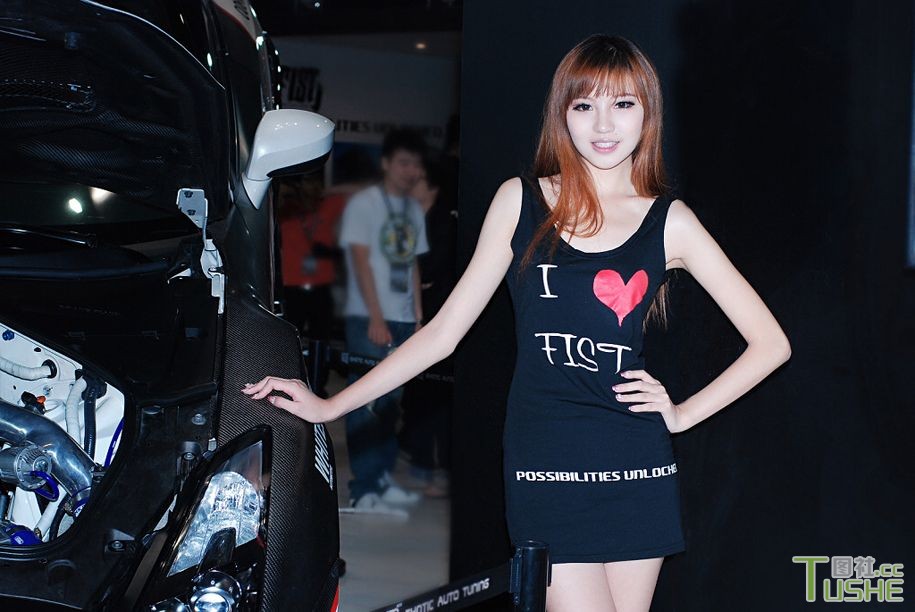 美女车模2011中国国际汽车改装博览会(图10)