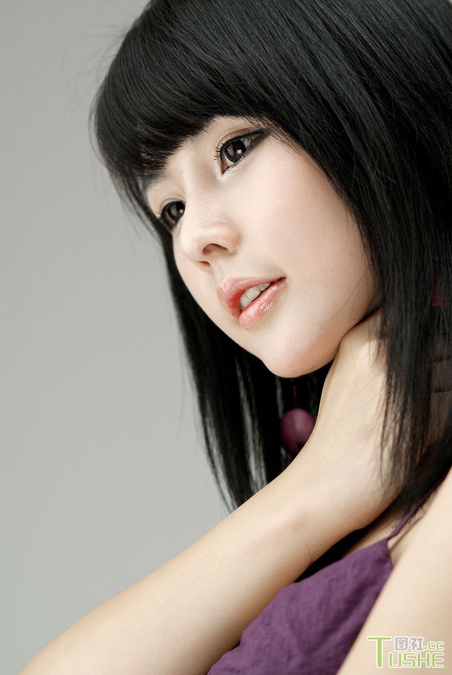 拥有魔鬼身材人气超模的韩国美女(图1)