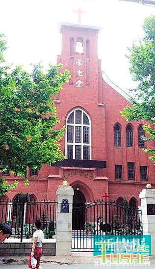 凌潇肃唐一菲武汉完婚 婚礼低调