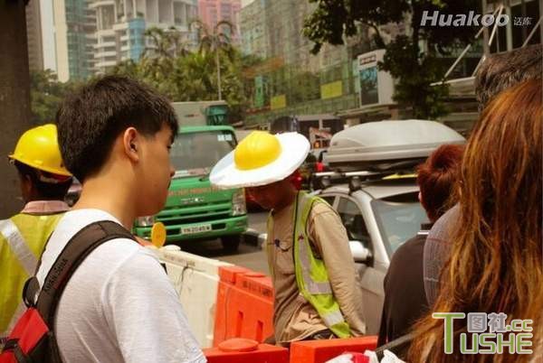 谁都有犯二的时刻！