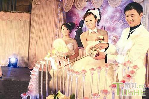 那些婚姻幸福的明星 让人羡慕死