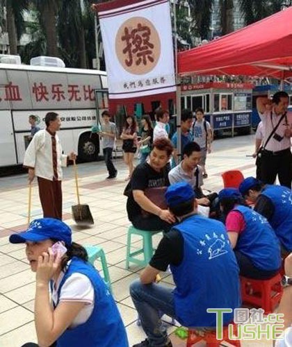 “秀”似乎成了官员的必修课