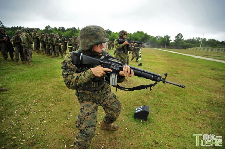 揭秘美国海军陆战队训练基地